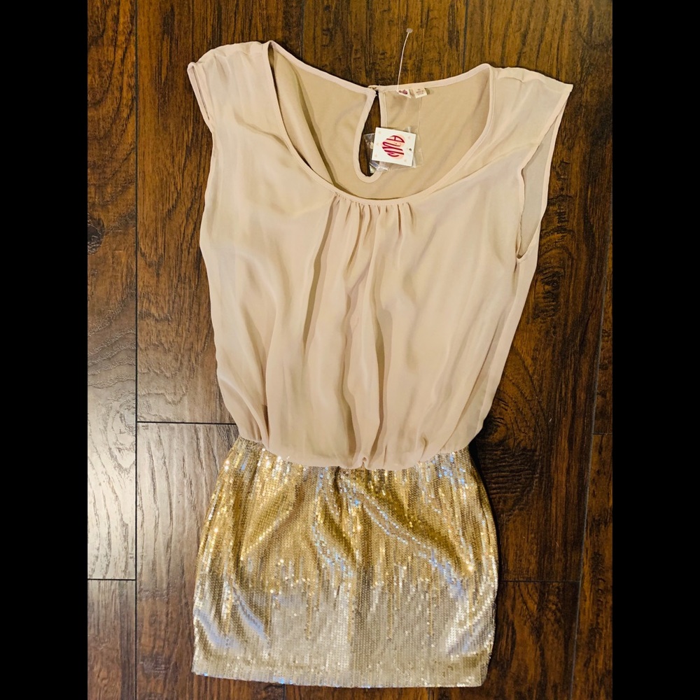 NWT - AUW - Beige Gold Sequin Mini-Dress